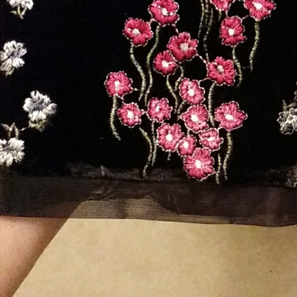 NWT Calvin Klein Midi Velour Dress - Picture 6 of 8